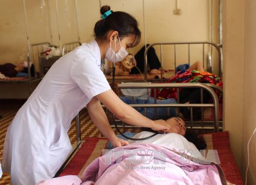 Đắk Lắk: 21 người nhập viện do ngộ độc thực phẩm 